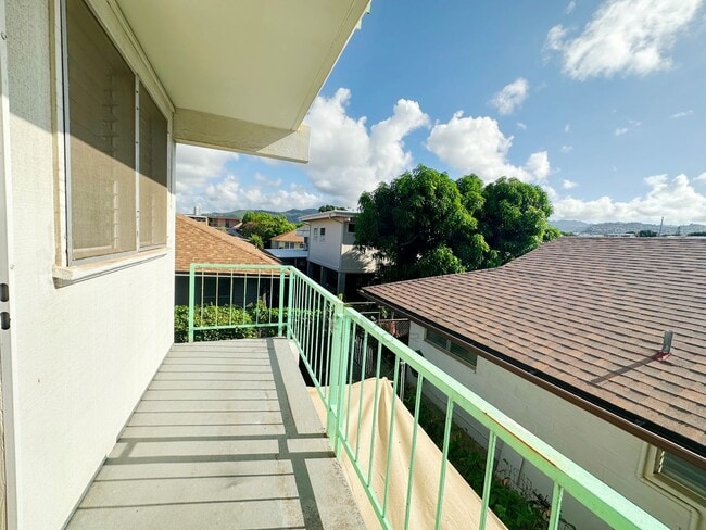 Building Photo - 3340 Campbell Ave