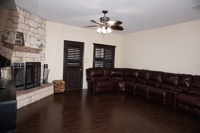 Building Photo - 336 Sabal Loop