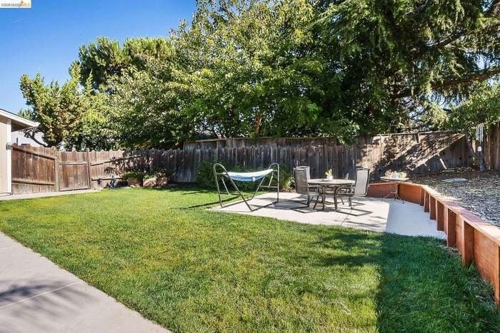 Building Photo - 4855 Edgewood Ct