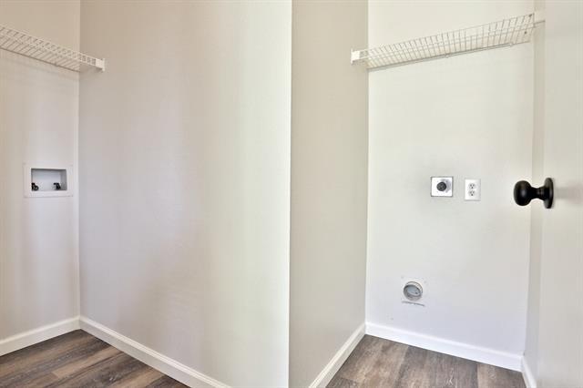 Building Photo - 9208 Chesapeake Ln