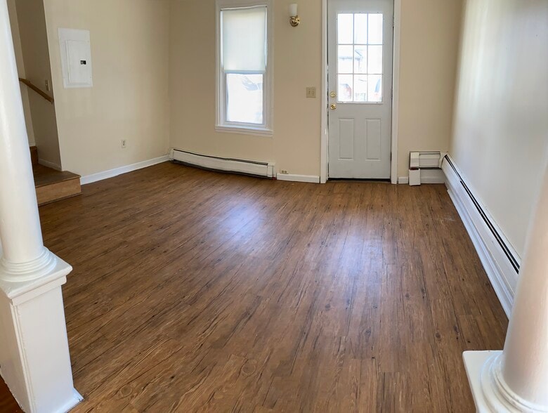 Building Photo - 152 Ohio St