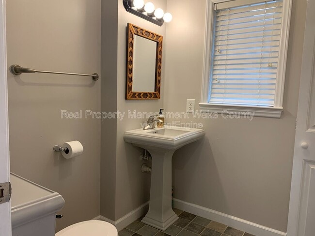 Building Photo - 3605 Cranston Rd