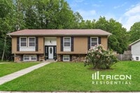 Building Photo - 2300 Timbercrest Dr