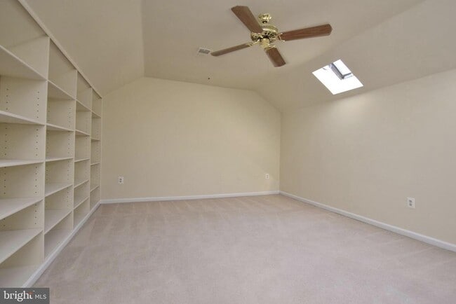 Building Photo - 7919 Blue Gray Cir