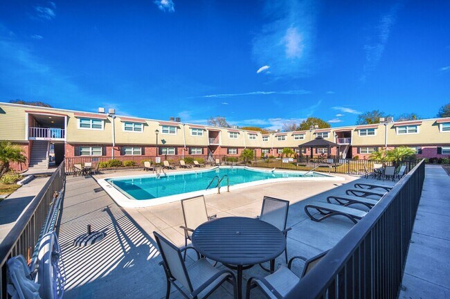 Building Photo - 13221 Bunn Cir
