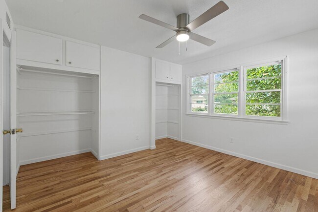 Building Photo - 1730 Whedbee St