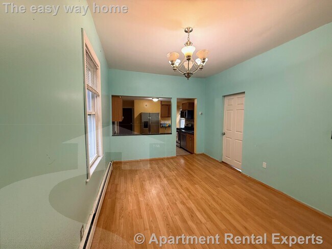 Building Photo - 741 Somerville Ave