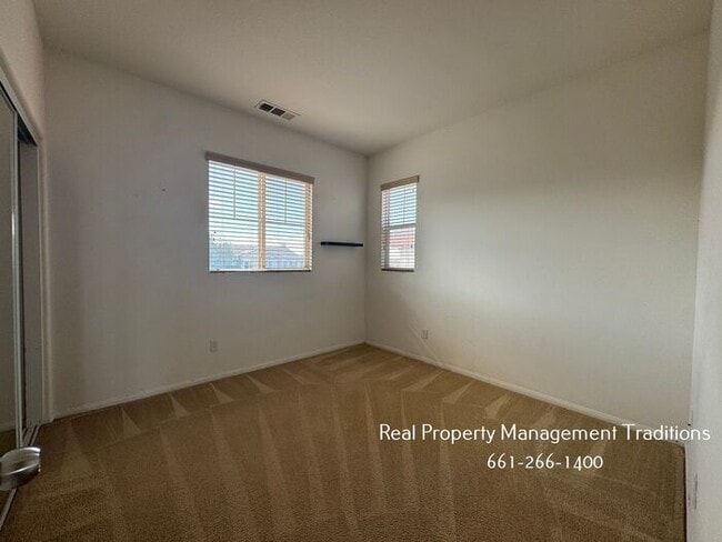 Building Photo - Ana Verde Hills - 4 bedroom, 3 bath!
