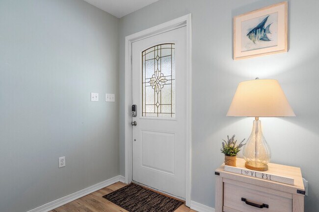 Building Photo - 309 Julia St