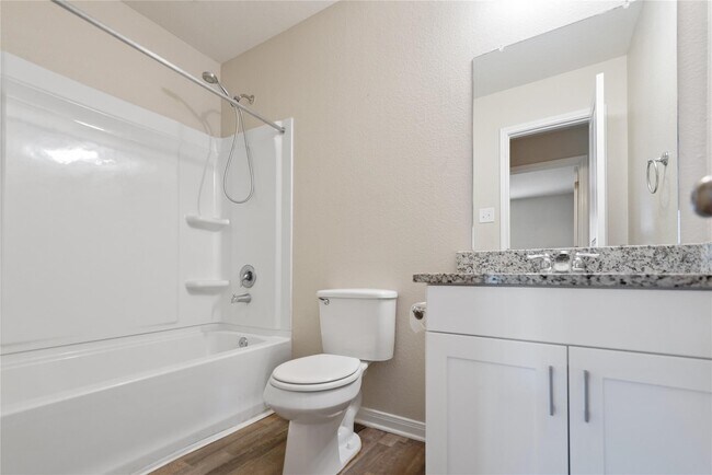 Building Photo - 15621 Briar Forest Dr
