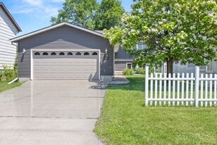 Building Photo - 1856 29th Street Cir S