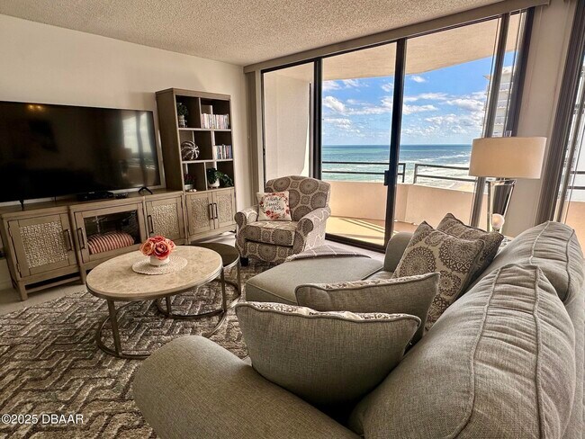 Building Photo - 2828 N Atlantic Ave