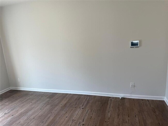 Building Photo - 5223 Canberra Dr