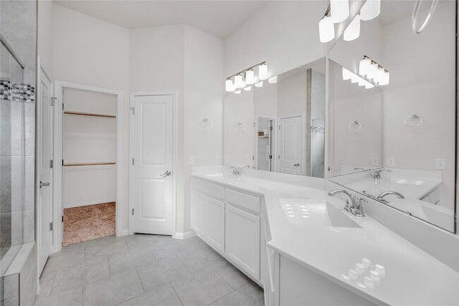 Building Photo - 9941 Comely Bnd