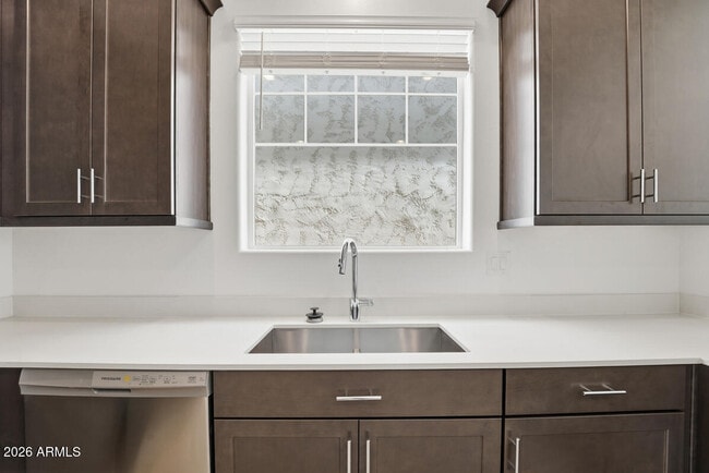 Building Photo - 8336 E Peterson Ave