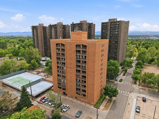 Building Photo - 400 S Lafayette St