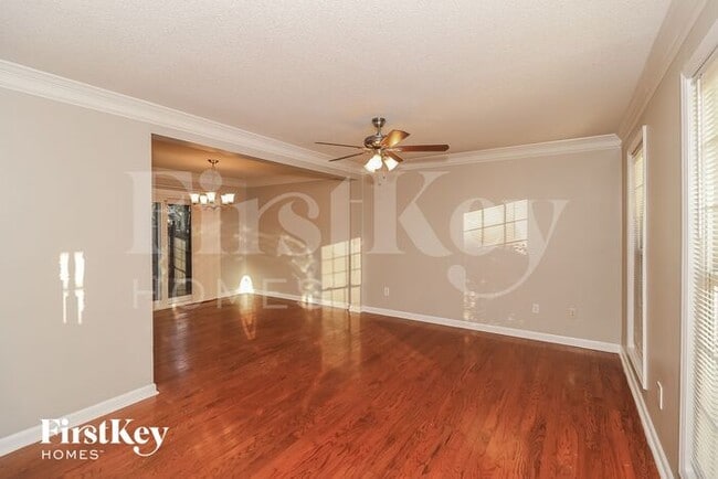 Building Photo - 3999 Verbena Dr