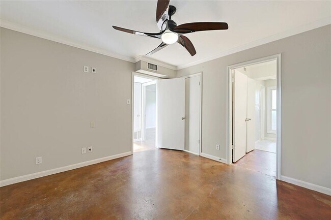 Building Photo - 1100 Azie Morton Rd