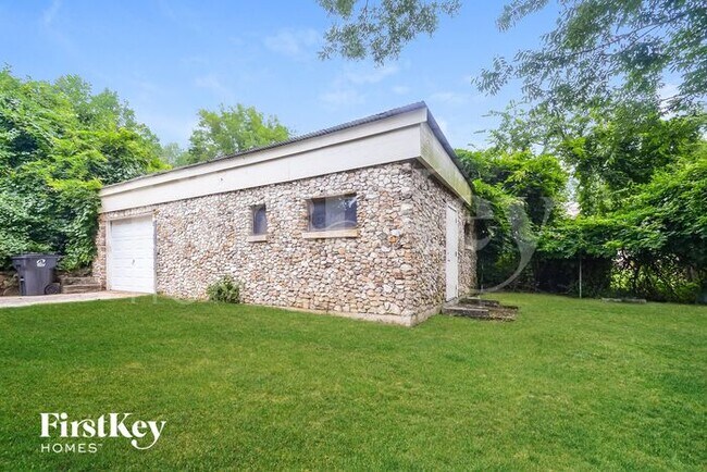 Building Photo - 314 Polly Reed Rd NE