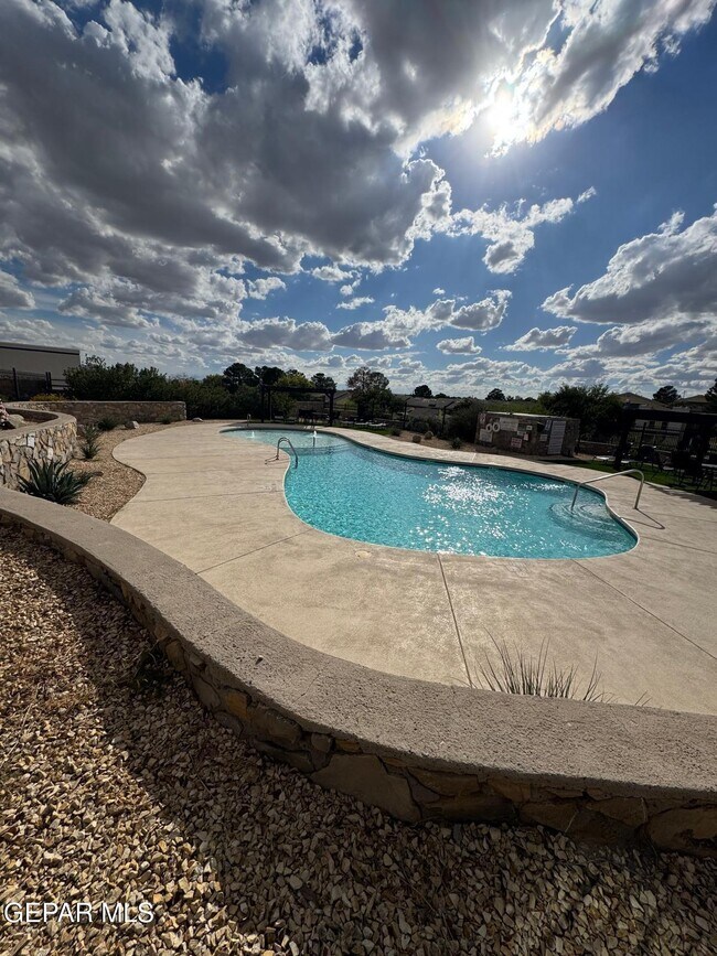 Building Photo - 6673 Boulder Canyon Ln