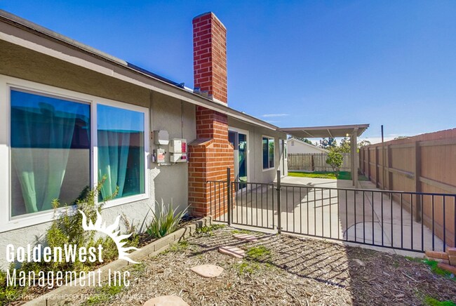 Building Photo - Updated 3Bdm 2Ba Single-Family Home in Paradise Hills!