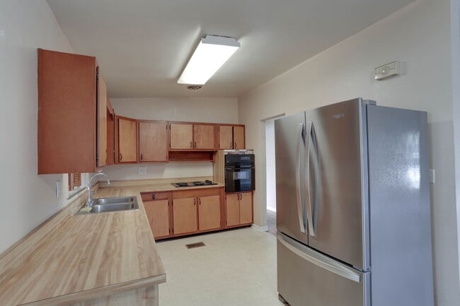 Building Photo - 1704 Edmundshire Rd