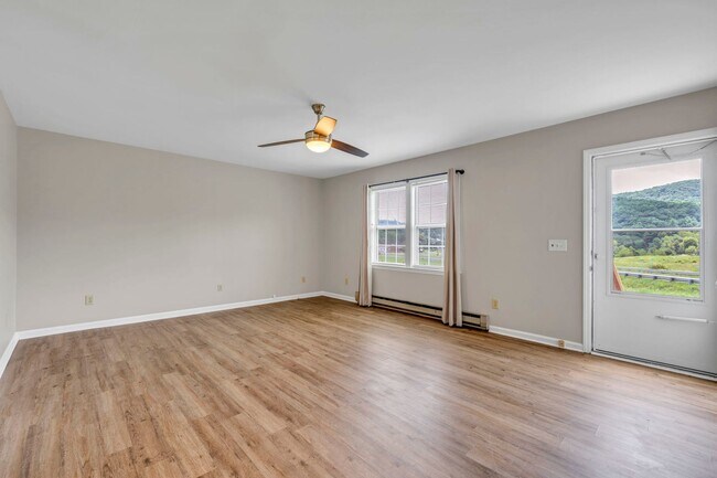 Building Photo - 7863 NC-163