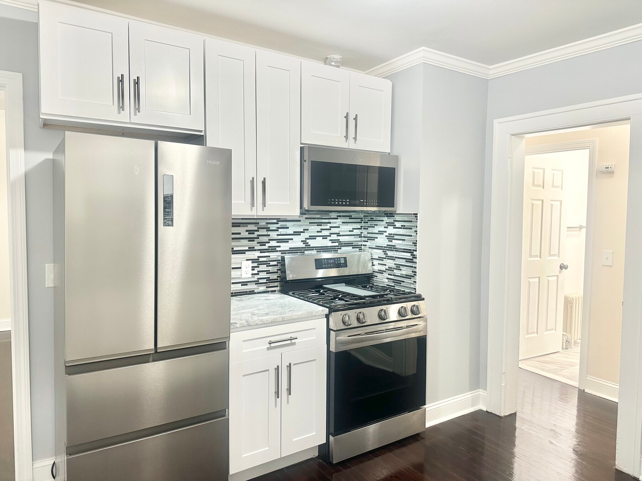 Building Photo - 67 Tremont Ave