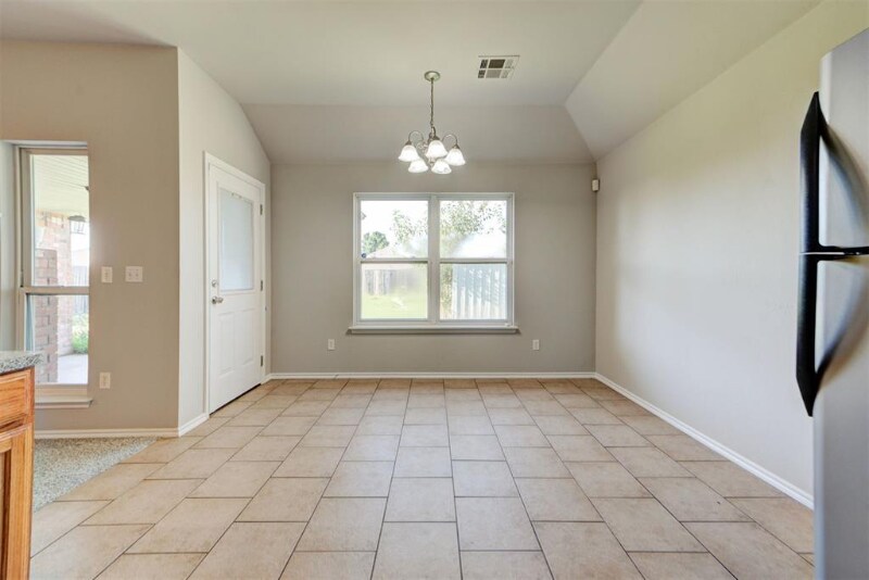 Building Photo - 4520 SE 79th St