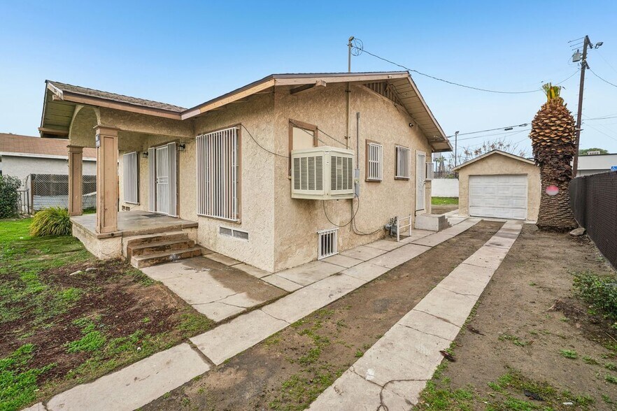 Building Photo - 280 E Orange St