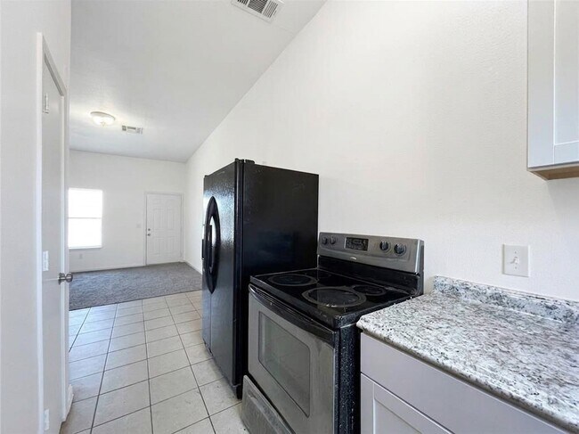 Building Photo - 3710 Holmes Rd