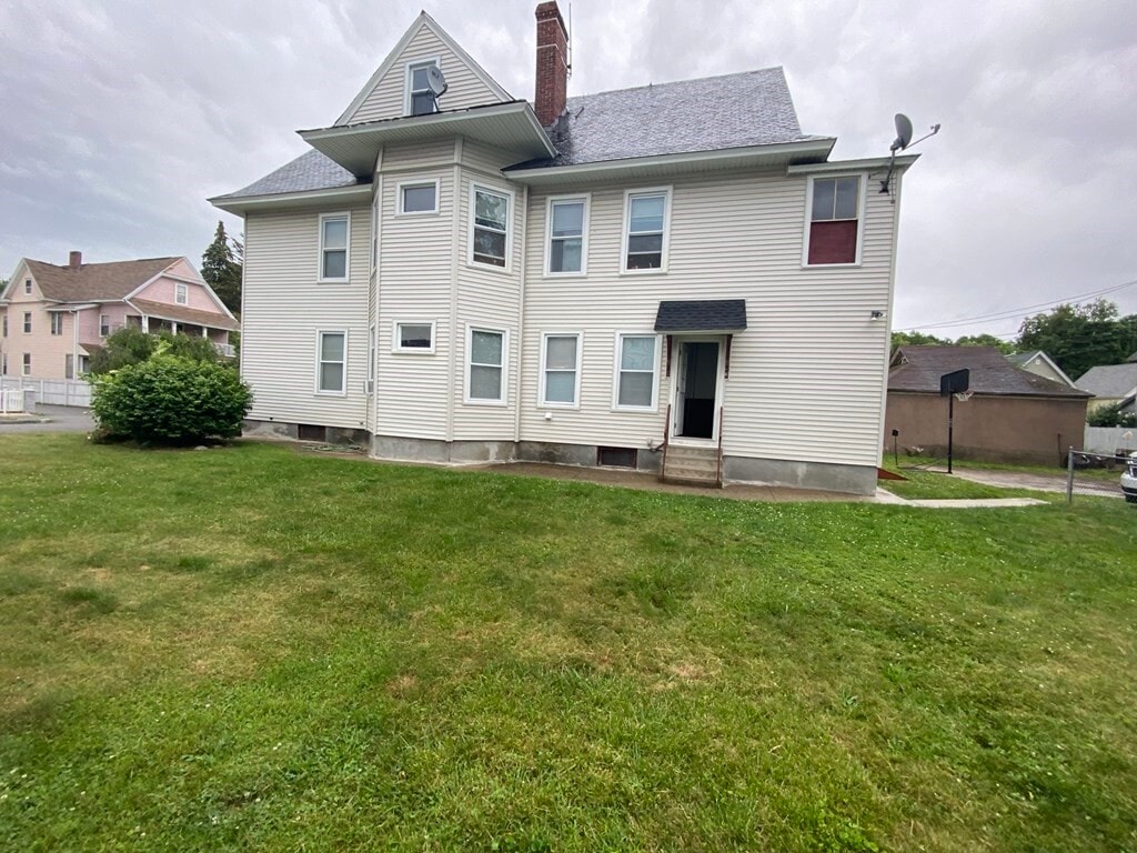 Building Photo - 34 Shattuck St
