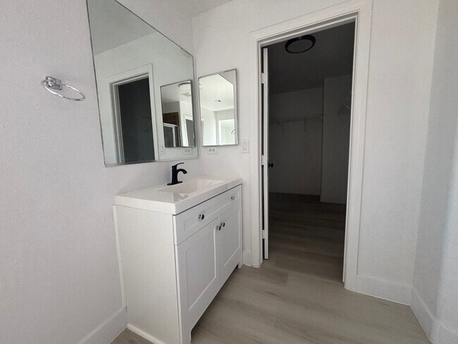 Building Photo - Spacious 4Br/3Ba Home in Galena Pointe – in North Las Vegas