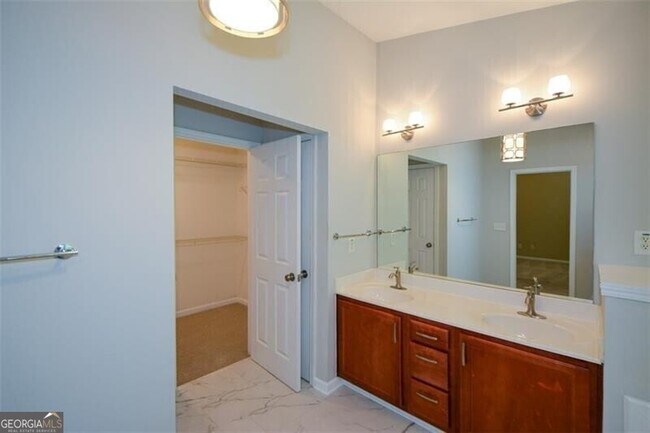 Building Photo - 1781 Waterside Dr