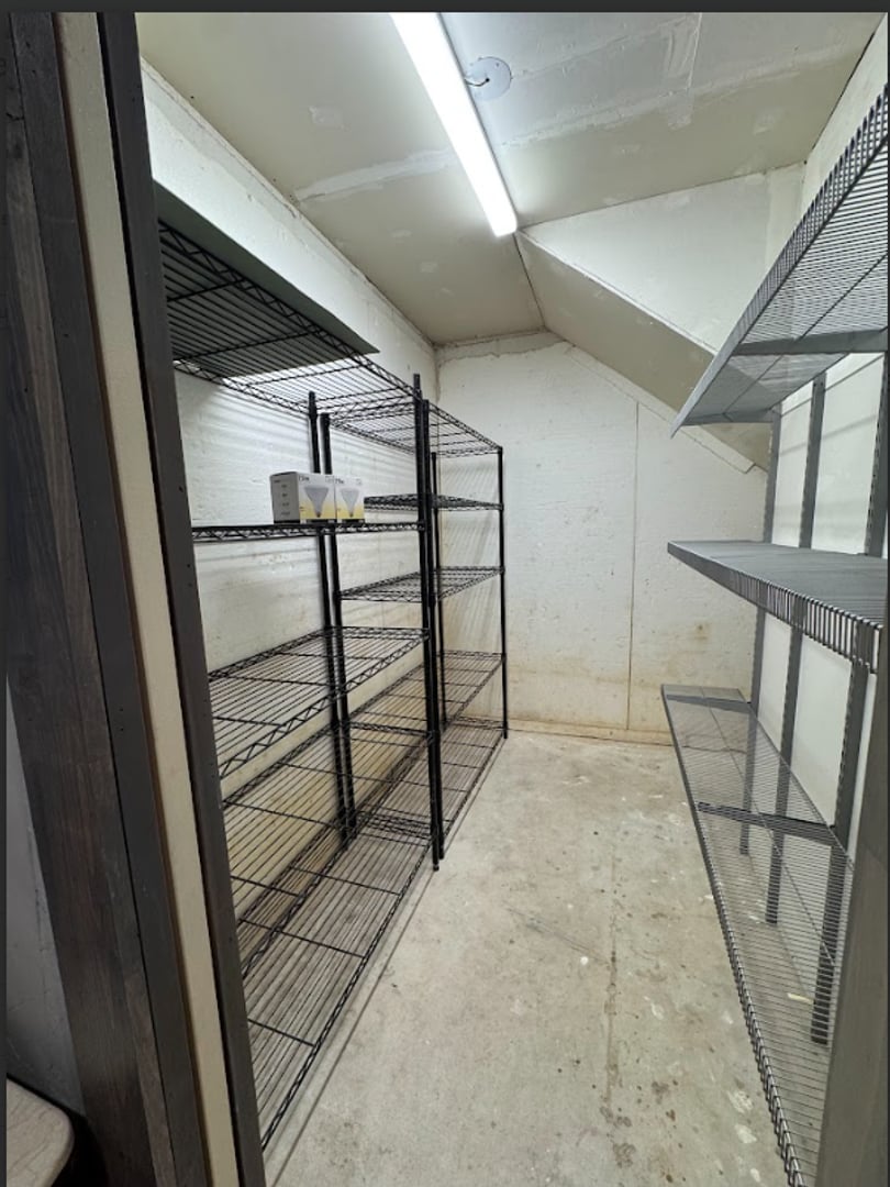 Building Photo - 23 N Howard Pl