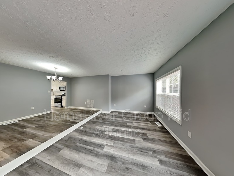 Building Photo - 5543 E Boniwood Turn