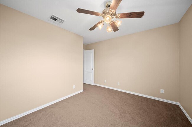 Building Photo - 6146 Sierra Springs Ln