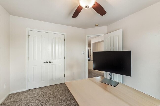 Building Photo - 1107 Hollybrook Cove