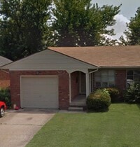 Building Photo - 1730-1732 Tamarack Rd