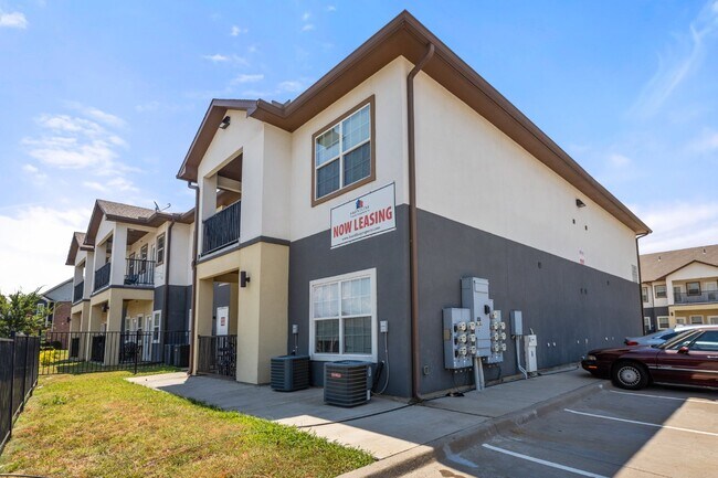 Building Photo - NOW LEASING! 1 and 2 bedroom apartments.