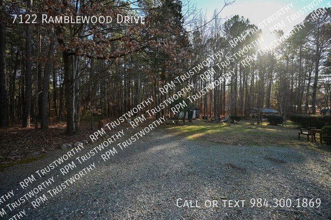 Building Photo - 7122 Ramblewood Dr