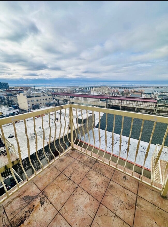 Building Photo - 88-02 Rockaway Beach Blvd