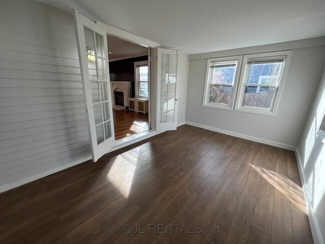 Building Photo - 30 Stearns Rd