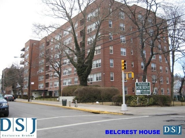 Primary Photo - 162-15 Highland Ave