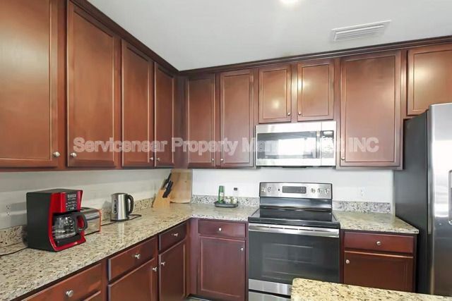 Building Photo - 17108 Vardon Ter