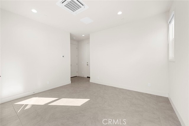 Building Photo - 19011 Main St