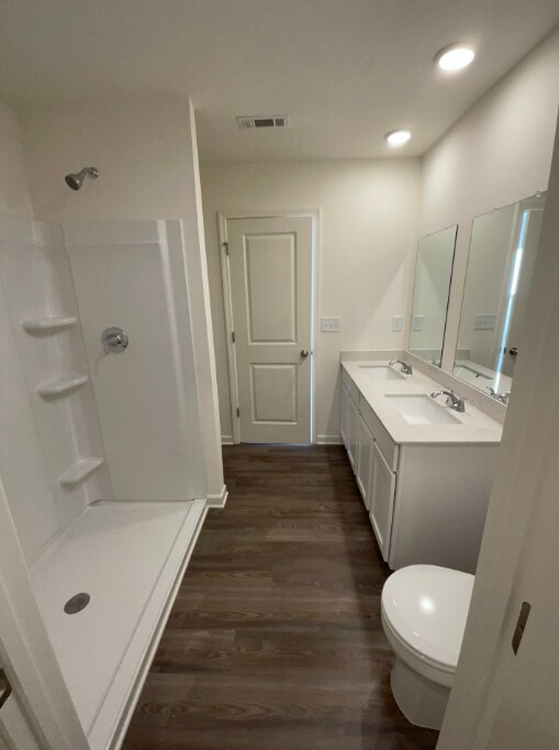 Building Photo - 189 Kinsale Dr