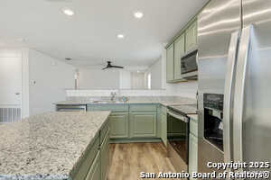 Building Photo - 715 Retama Pass
