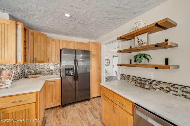 Building Photo - 458 Sandpiper Dr