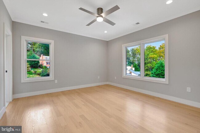 Building Photo - 6226 Kellogg Dr
